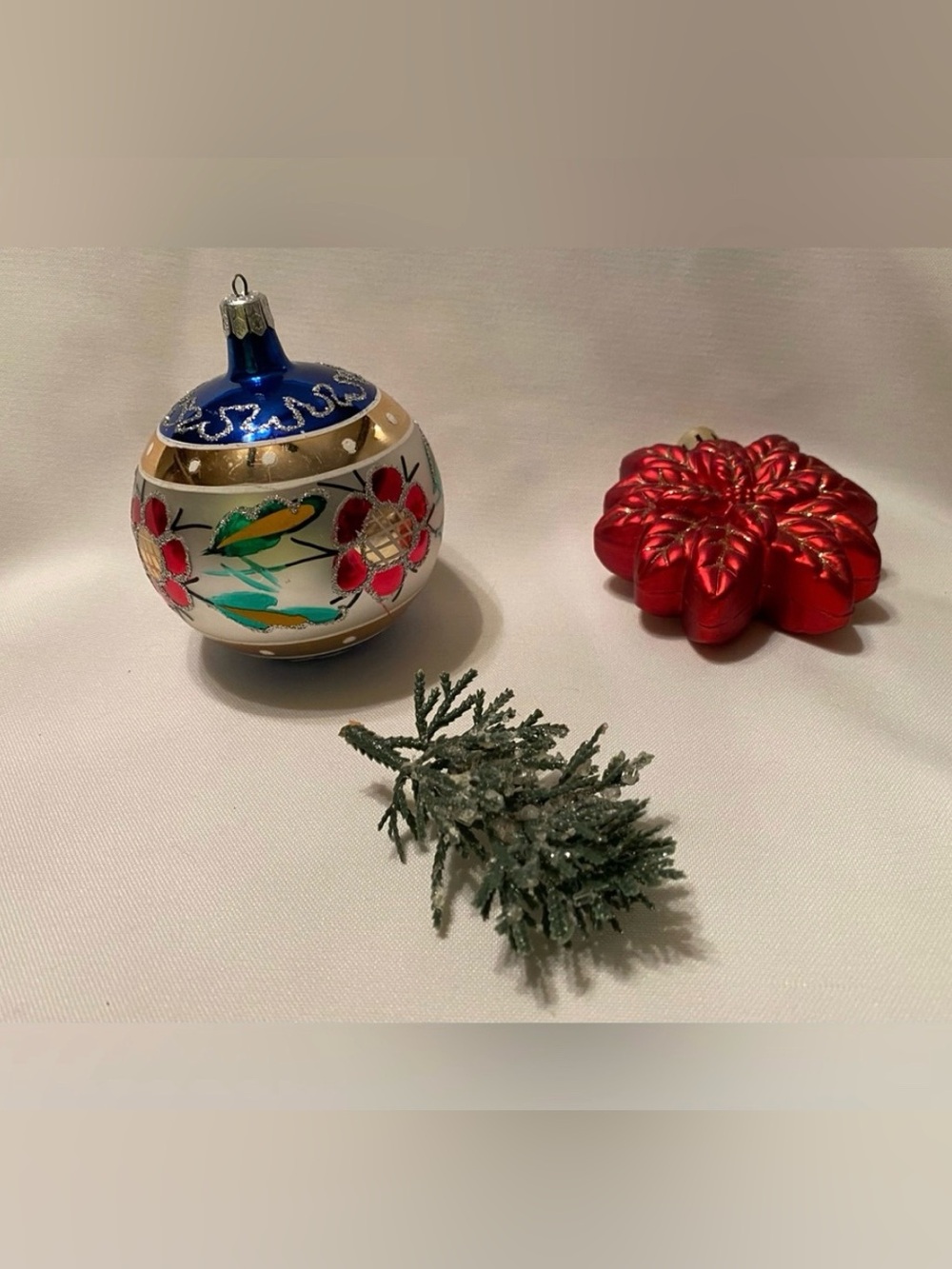 Set of 2 Beautiful Quality Ornaments Poinsettia and Vintage Bronner's Ball